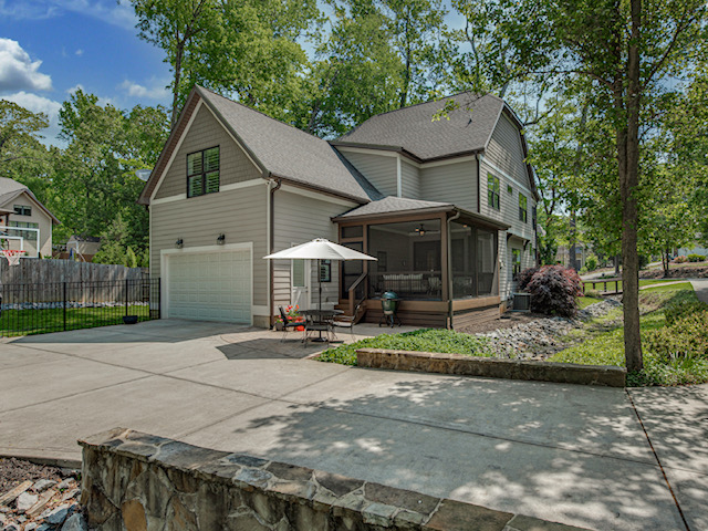 Carmel Forest Screened In Porch